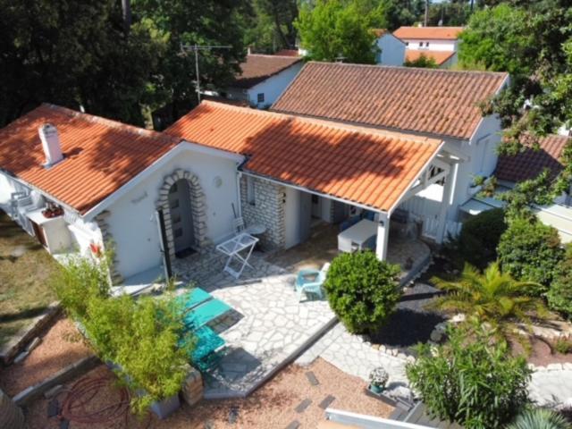 Adorable Petite Maison A 400M De La Mer Villa Saint-Georges-de-Didonne Eksteriør billede